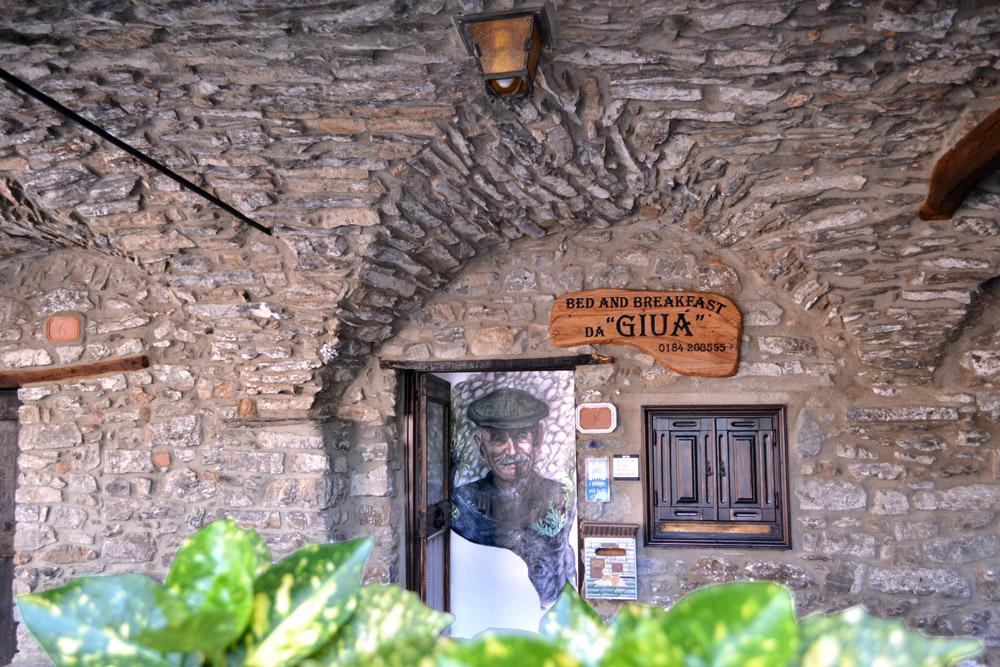 B&B Da Giua' Apricale Bagian luar foto